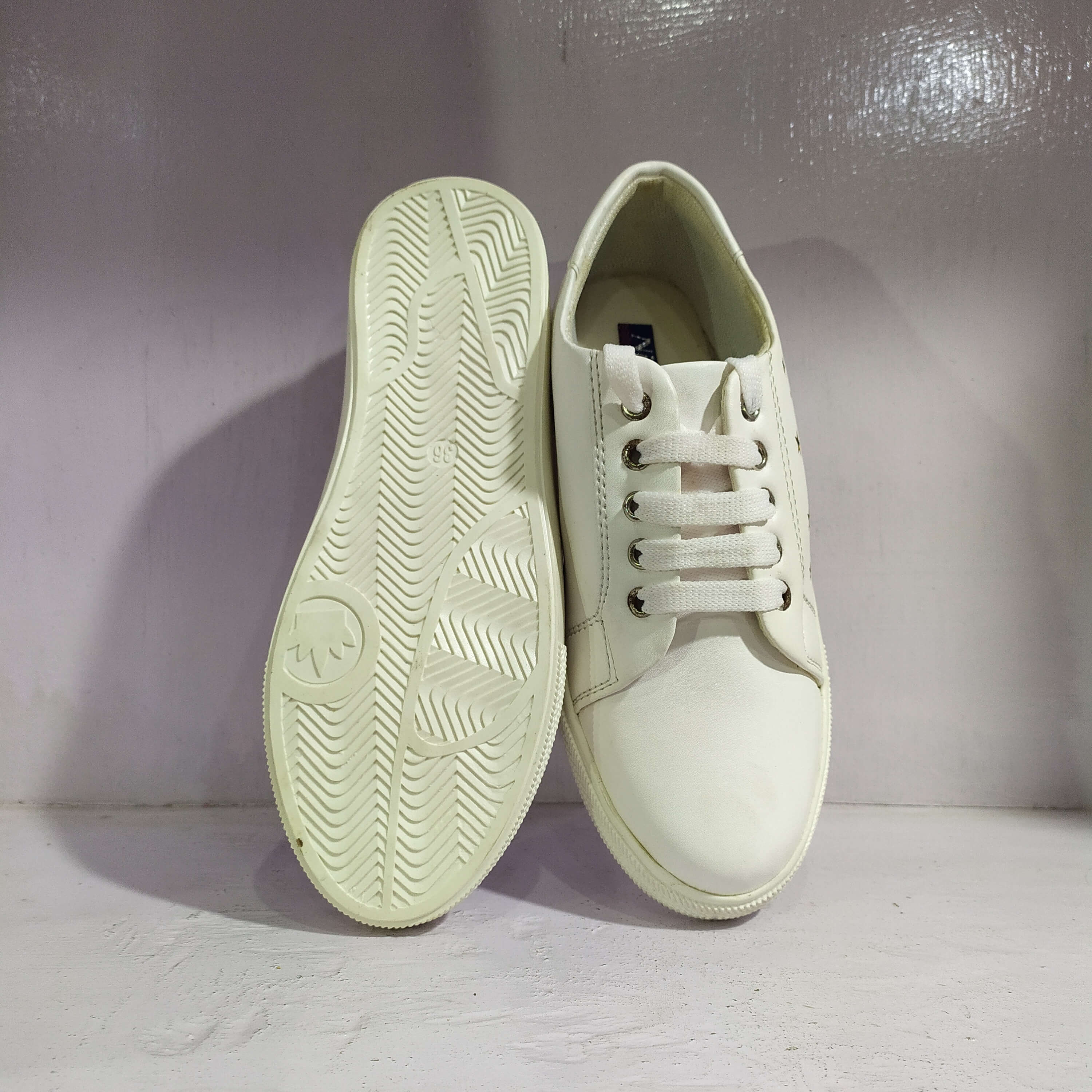 Niko Ladies Sneakers - StyloSale