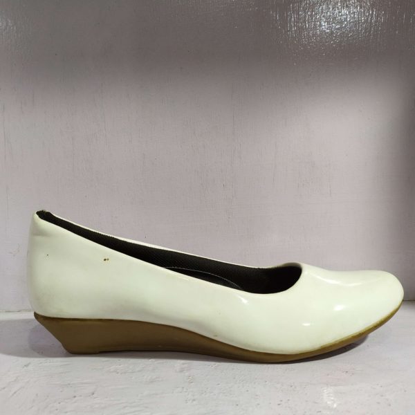 DA White Juti - Image 5
